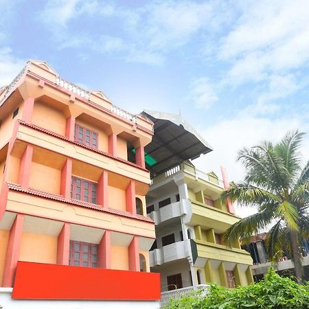 Oyo Flagship Kaveri Tourist Home Guruvayur Luaran gambar